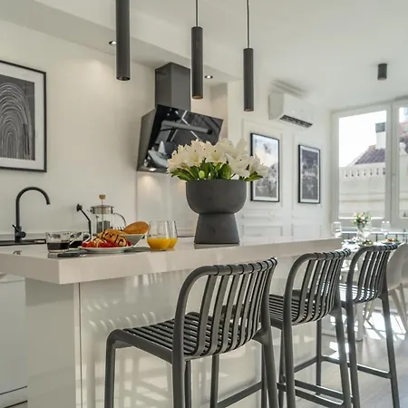 Xpce Teatro Square Apartment Malaga
